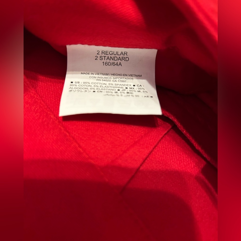 Women’s Size 2 Old Navy Red Pixie Pants - Picture 5 of 7